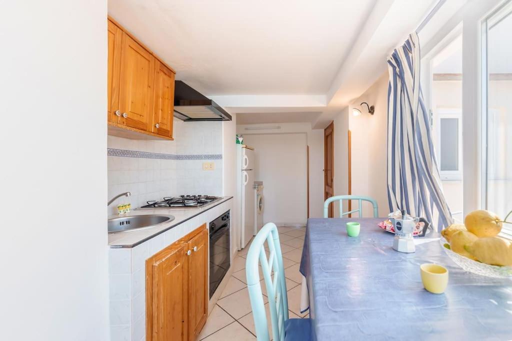 La Casa Di Nina A Corricella Appartement Procida Buitenkant foto