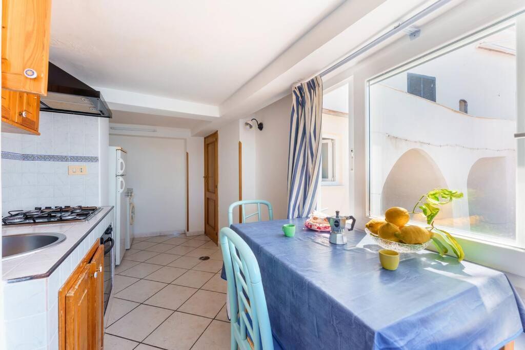 La Casa Di Nina A Corricella Appartement Procida Buitenkant foto