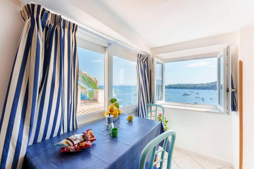 La Casa Di Nina A Corricella Appartement Procida Buitenkant foto